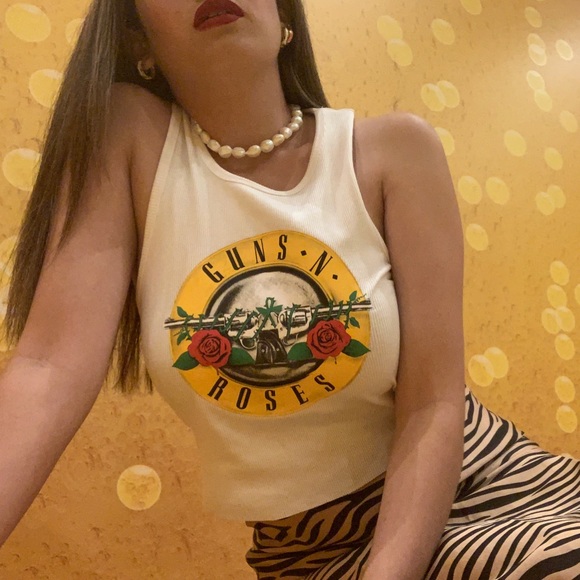 Meet your Posher, Nicole - Picture 1 of 1